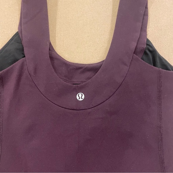 Women’s lululemon Tank Size 6 - Picture 5 of 9